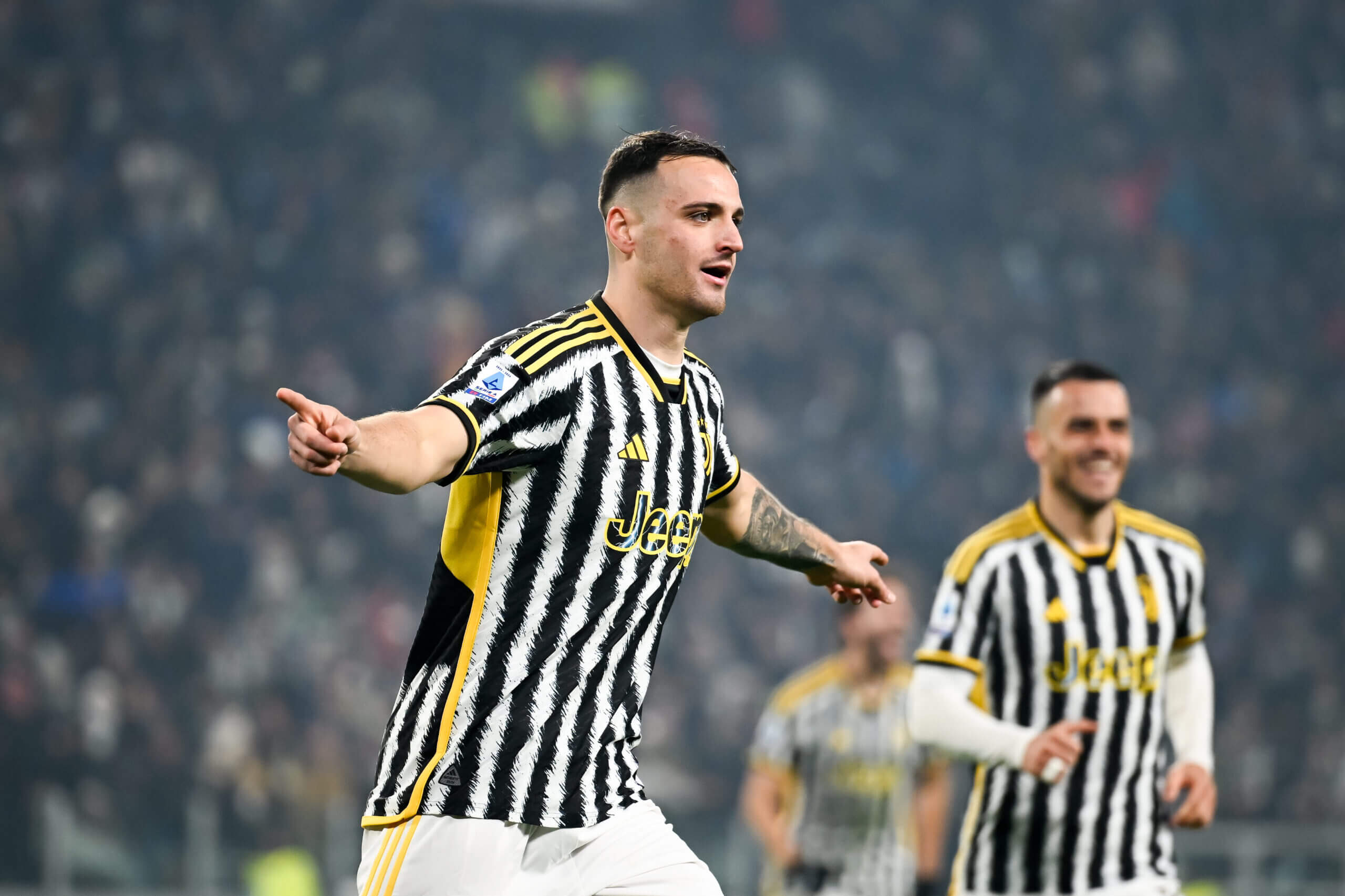 开云首页入口-尤文核心球员被曝转会传闻，引球迷热议，论坛问题.的简单介绍