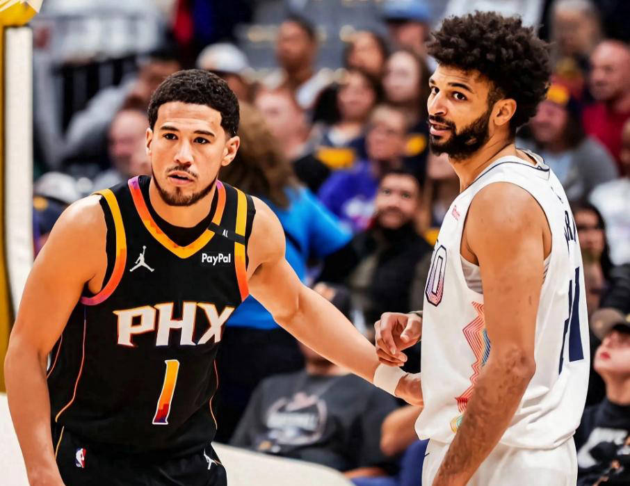 开云平台中国-莱万多夫斯基连续十场比赛得分超过领先优势明显，掘金不断突破！